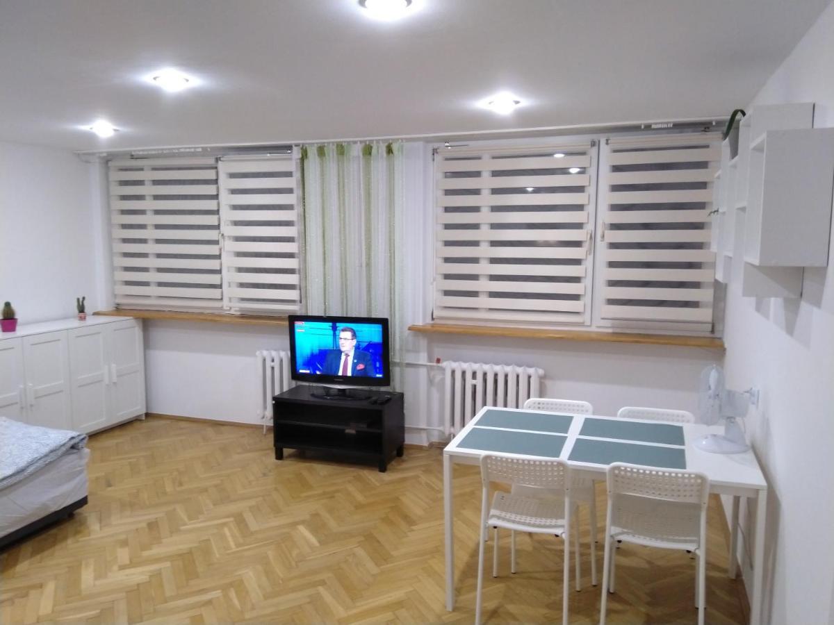 Apartament Zielona Wierzba Blisko Sky Tower Apartment Вроцлав Екстериор снимка