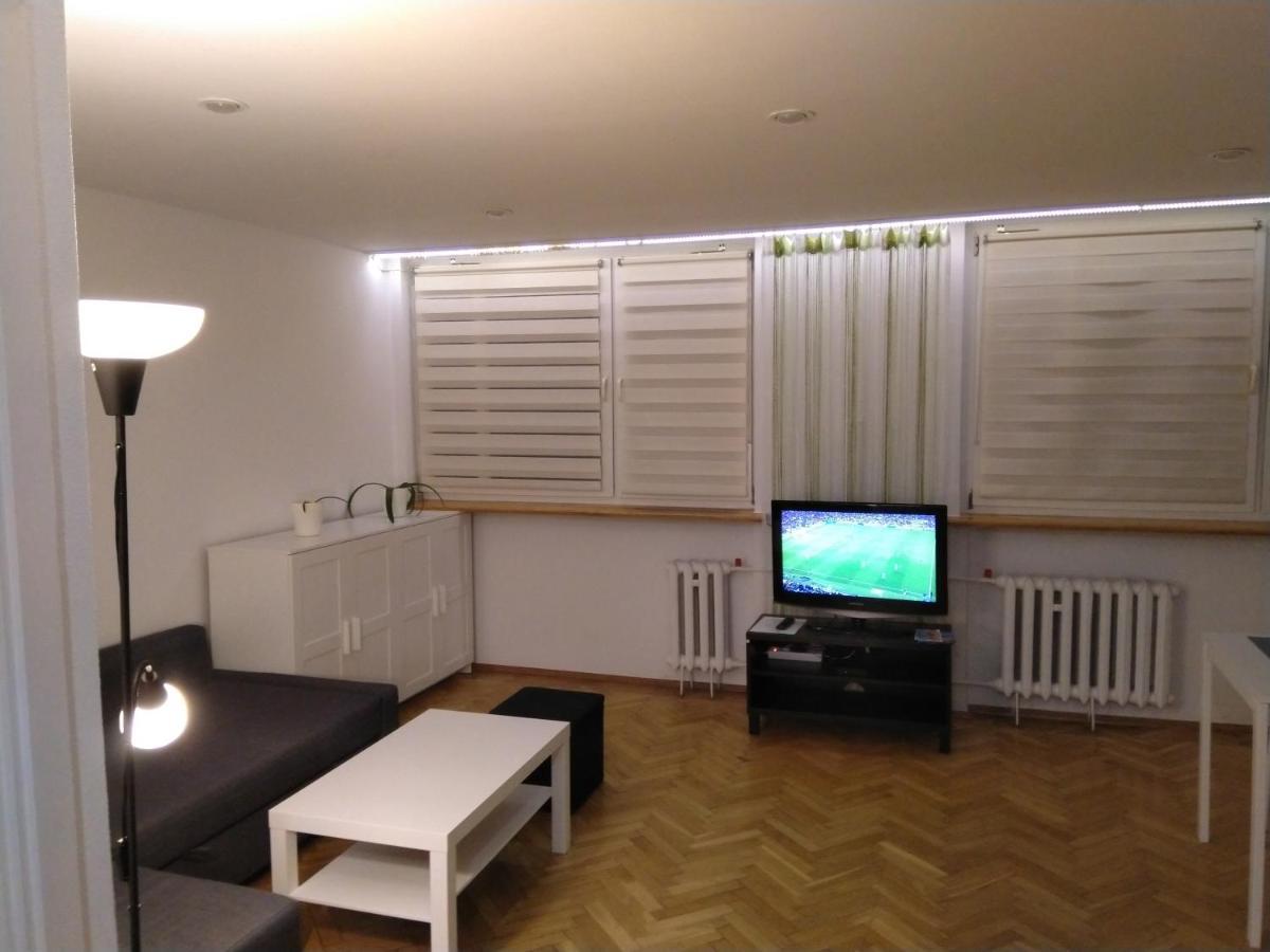 Apartament Zielona Wierzba Blisko Sky Tower Apartment Вроцлав Екстериор снимка